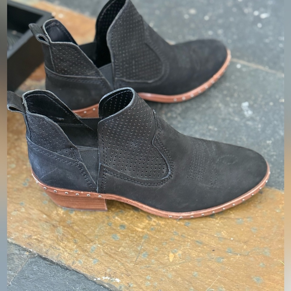 Vince Camuto Black Leather Boots